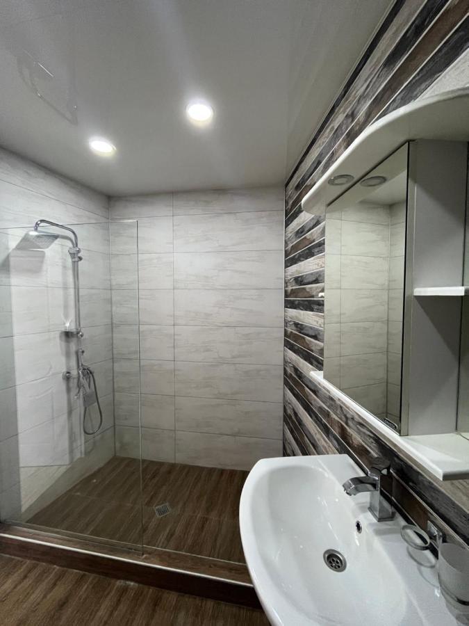 Kobi Apartments Тбилиси Екстериор снимка
