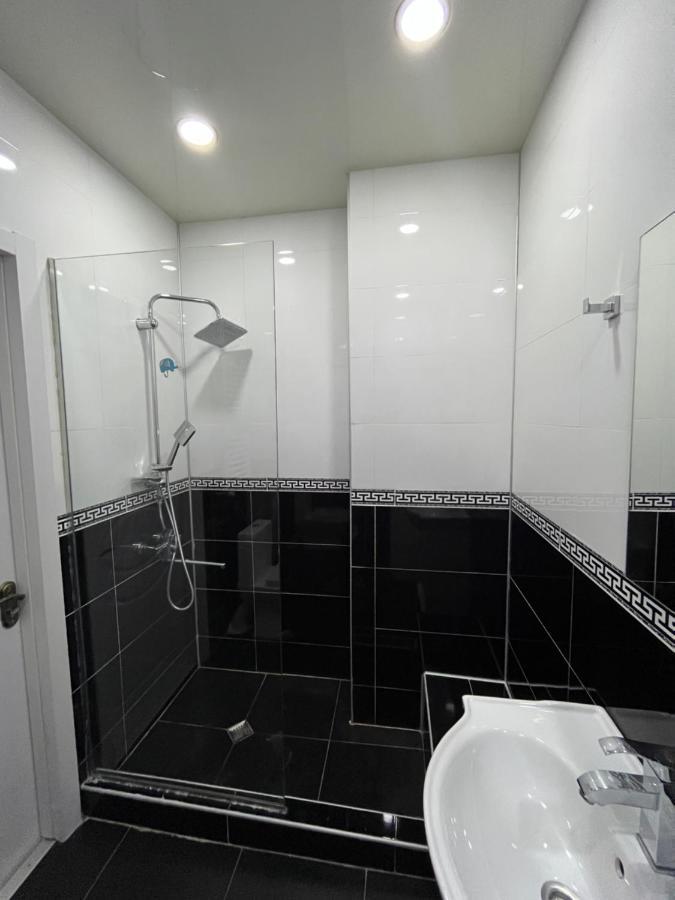 Kobi Apartments Тбилиси Екстериор снимка